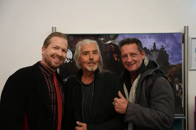Von links: Regisseur und Autor Immanuel Degn mit Klaus Rohrmoser und Francesco Cirolini | Foto: MeinBezirk/Thomas Geineder
