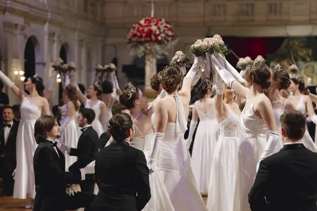 Das Eröffnungskomitee bei der Polonaise | Foto: Kanizaj/Luef