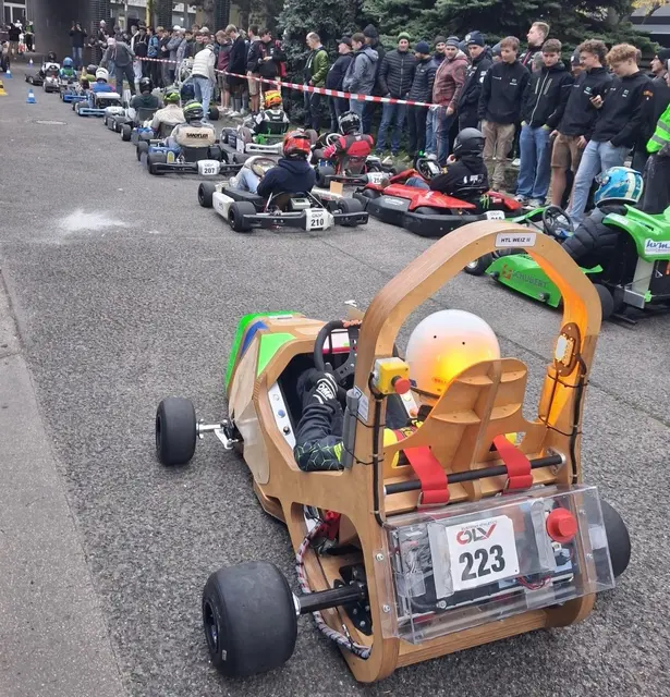 E2mily-GT (Start Nummer 223) mit Pilot Leander Pfleger vor dem Start zum Endurance Bewerb. | Foto: HTL Weiz