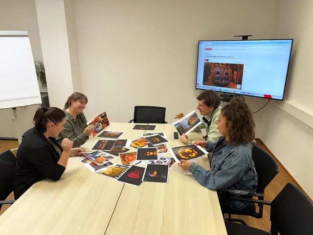 So viel Kreativität in Tirol: Mit viel Begeisterung und großem Staunen wurden die zahlreichen Kürbis-Einsendungen aus ganz Tirol von unserer Jury begutachtet. | Foto: Melis Sahin