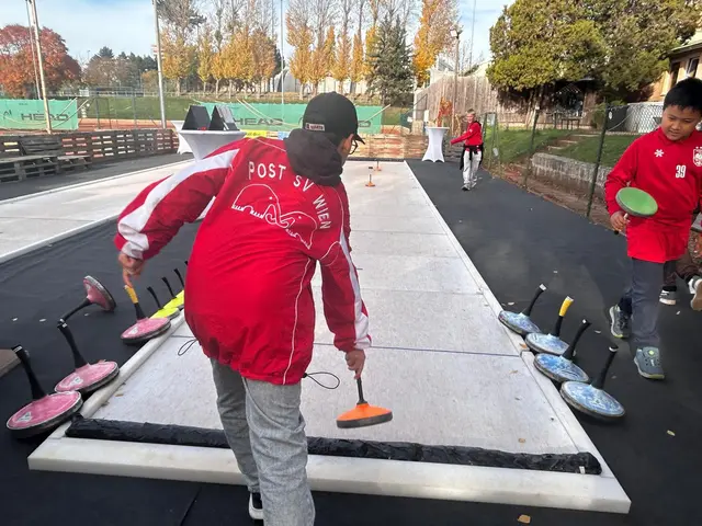 Egal, ob Jung oder Alt, jeder kann sich an der Wintersportart versuchen.  | Foto: BV17