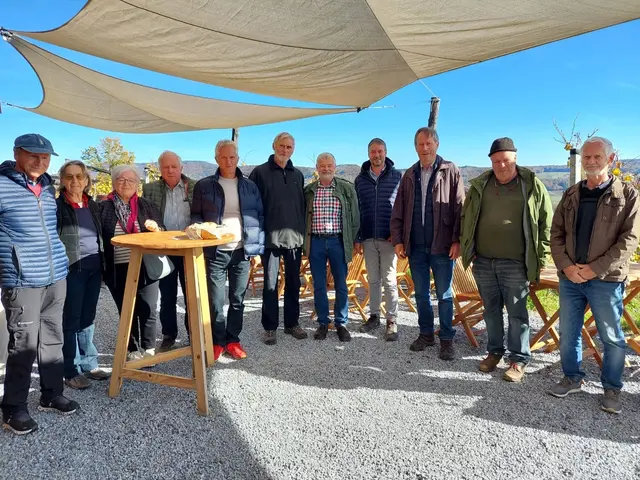Die Mitglieder des Weinbauvereins Feldkirchen-Ossiacher See erfuhren viel Wissenswertes vom steirischen Kollegen. | Foto: Weinbauverein Feldkirchen-Ossiacher See