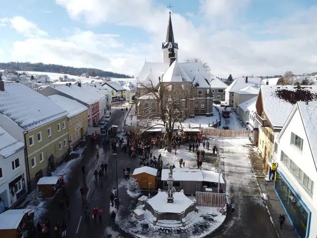 Der Brauchtumsmarkt in Oberneukirchen eröffnet die Adventmarkt-Saison in Urfahr-Umgebung. | Foto: Valentin Gruber