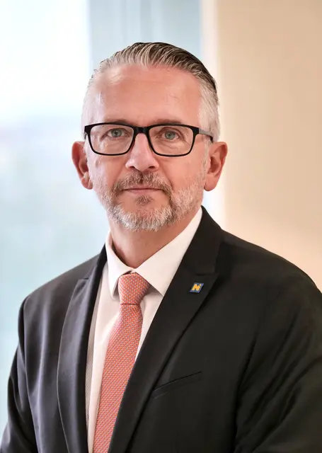 In der heutigen Sitzung der Niederösterreichischen Landesregierung wurde Jörg Weissmann zum neuen Leiter der Gruppe Innere Verwaltung (IVW) und der Abteilung Gemeinden (IVW3) bestellt. | Foto: ZVG