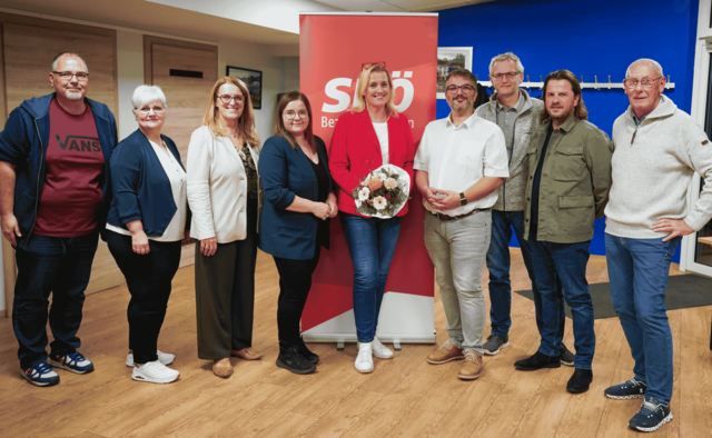 Der neue Vorstand der SPÖ U-H-N: Gerald Feigl, Ursula Kurzmann, Staatssekretärin Ulrike Königsberger-Ludwig, Gemeinderätin und Stv. Sektionsvorsitzende Silvia Übelbacher, Stadträtin Sektionsvorsitzende Beate Hochstrasser, Richard Sonnleitner, Andreas Kaßberger, Ernst Wohlmuth und Fritz Etlinger. | Foto: SPÖ