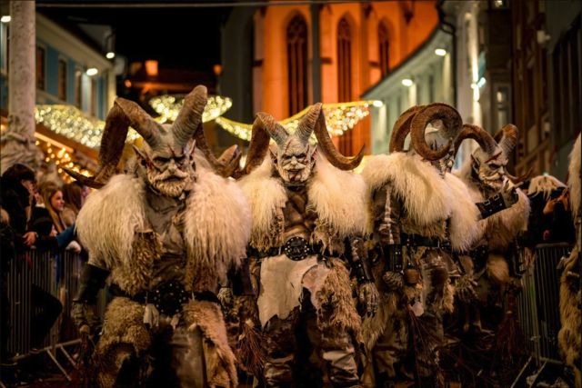 Beim traditionellen Villacher Krampuslauf im letzten Jahr war der Andrang enorm. Heuer ist der Lauf für 28. November angesetzt. | Foto: Foto Knaus