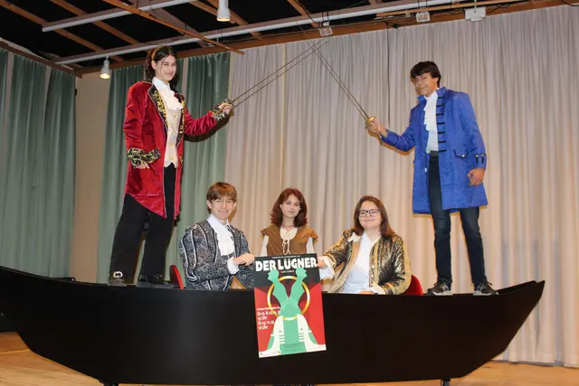 Seit Schulbeginn proben die jungen Schauspielerinnen und Schauspieler mit großer Begeisterung für ihren großen Auftritt.  | Foto: BG Laa