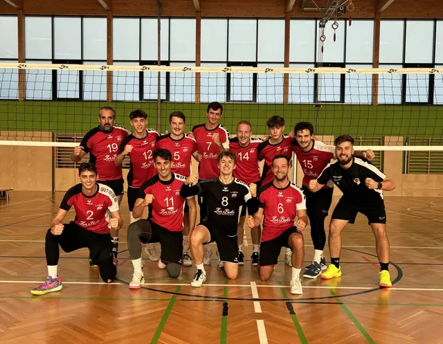 Das Volleyballteam des TV Oberndorf/UVC Lamprechtshausen fordert am 9. November 2025 die PSV-Volleyballgemeinschaft. | Foto: TV Oberndorf