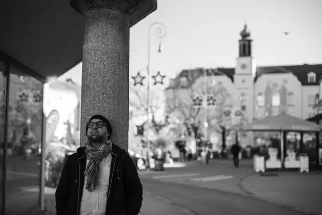 Auch zu seinem 40-er spielte er ein Benefizkonzert. Damals kam das Geld dem Schwarzataler Socialclub zu Gute. | Foto: Santrucek