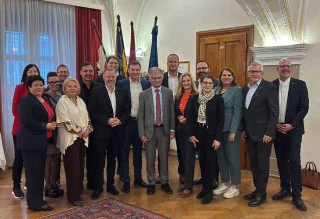 Besuch von Finanzminister Markus Marterbauer und Kontrolllandesrat Sven Hergovich in Wiener Neustadt. | Foto: SPWN