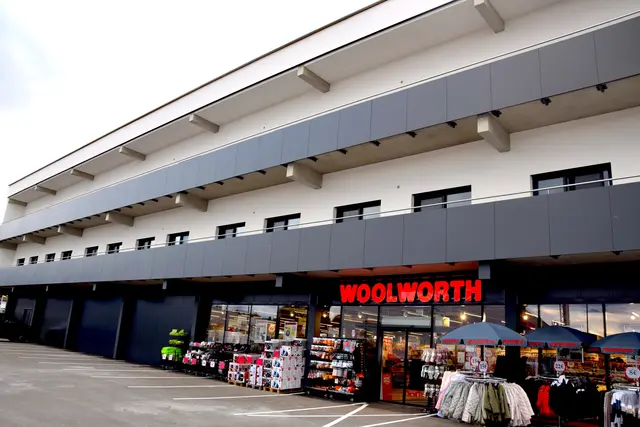 Im Erdgeschoss ist Woolworth eingezogen. | Foto: Verderber