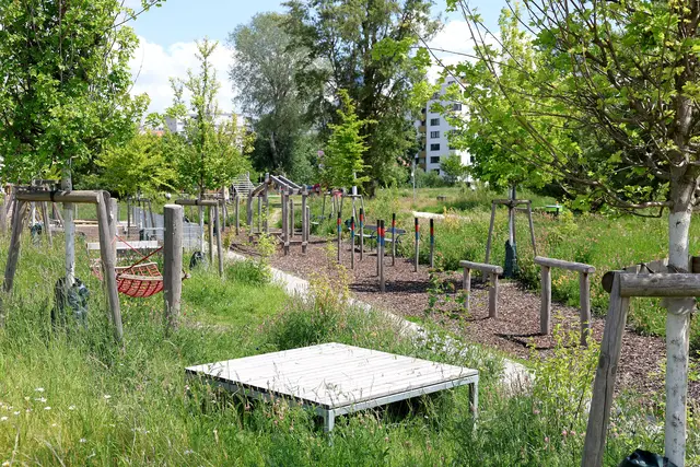 Der noch recht junge Park "Freie Mitte" würde laut Sequenz "massiv beeinträchtigt" werden. (Archiv) | Foto: KOM_Votava