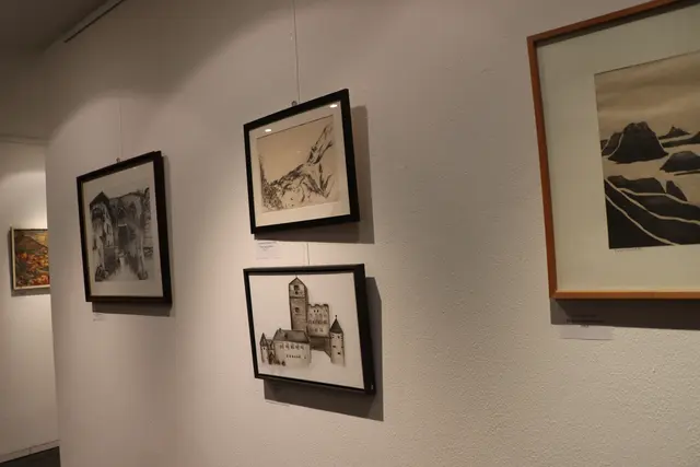 14 Kunstwerke aus dem Fundus der Stadt Landeck sind zu sehen. | Foto: Thomas Seelos