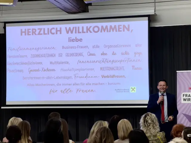 Matthias Zitzenbacher findet, dass es viele Rollen gibt, die Unternehmerinnen ausfüllen.  | Foto: Elisabeth Egle