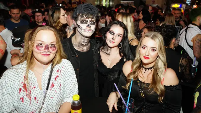 Titelfoto Linz-Land: Die PlusCity wurde am 31. Oktober 2025 erneut zum Schauplatz der wohl spektakulärsten Halloween-Nacht des Jahres. | Foto: MeinBezirk Linz-Land/Huber