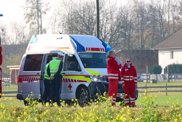 Großaufgebot von Einsatzkräften in Weißkirchen: Ein Crash zwischen Kleintransportern fordert zwei Schwerverletzte. | Foto: laumat.at