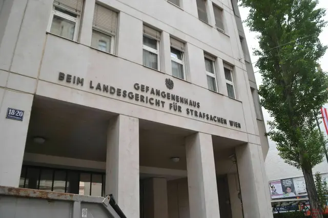 Wegen terroristischer Vereinigung und krimineller Organisation wurde die junge Frau rechtskräftig zu 18 Monaten bedingter Haft verurteilt. | Foto: Erich Weber