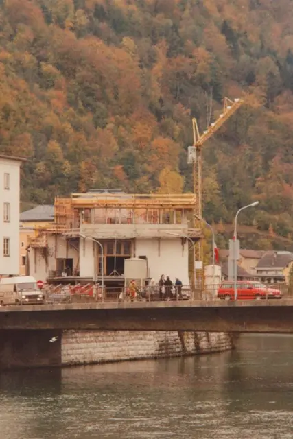 Anfang der 1990er Jahre wurde das Haus unter der Leitung des Wiener Architekten Heinz Tesar umgebaut. | Foto: Stadtarchiv Hallein