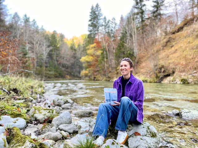 Julia Jagersberger ist Ernährungswissenschafterin und Nachhaltigkeitsexpertin. Mit ihrem Unternehmen "Dear Dog" schafft sie Hundesnacks auf Fisch-Nebenprodukten. | Foto: Dear Dog