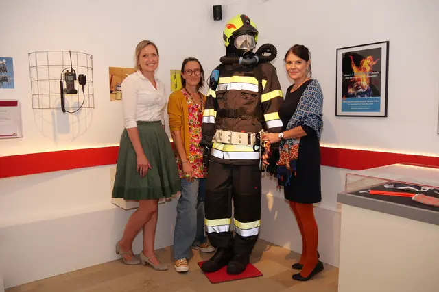 Das Team des „Steirischen Feuerwehrmuseums Kunst &amp; Kultur“ in Groß St. Florian – von links: Elisabeth Galli, Bettina Ramesberger und Katrin Knaß-Roßmann | Foto: Kranner