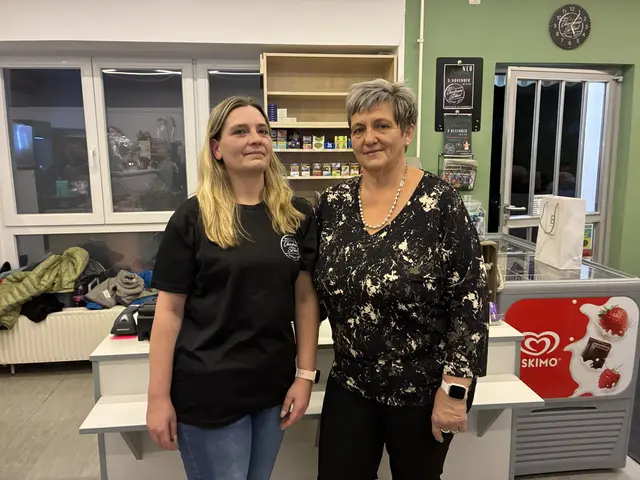 Rosi Gütl (rechts) und ihre Mitarbeiterin Manuela Wagner. | Foto: Anna Maria Kaufmann