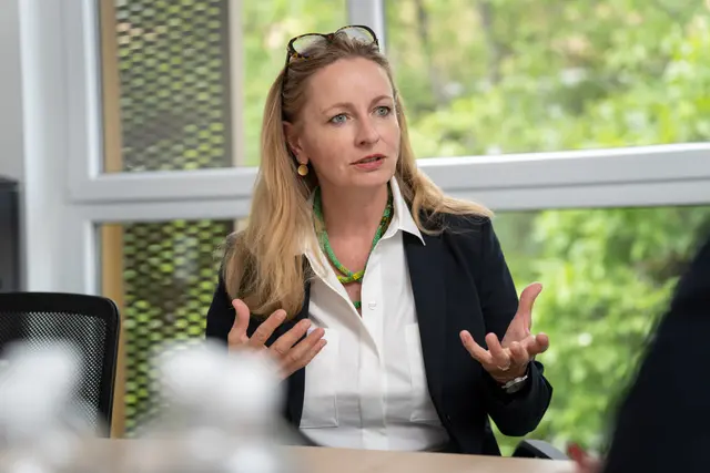 Anna Maria Dieplinger zeigt auf, wie Künstliche Intelligenz geschlechtsspezifische Unterschieden besser erkennen kann.
 | Foto: ÖKZ