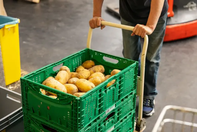 Das Spendenvolumen sinkt laut Wiener Hilfswerk massiv - darunter leidet die Versorgungsfähigkeit der von ihr betriebenen Sozialmärkte. | Foto: Wiener Hilfswerk / Reiner Riedler
