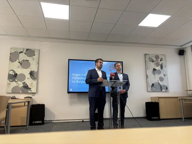 Im SPÖ-Landtagsklub sprachen sich am Mittwoch Klubobmann Roland Fürst und Gesundheitssprecher Kilian Brandstätter gegen eine "Zentralisierung im Gesundheitswesen" aus. | Foto: Tscheinig