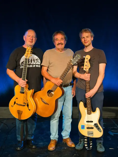 Peter Blaikner und Band auf der Burg Golling. | Foto: Blaikner