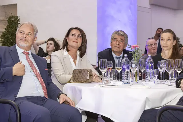 Bei der Jubiläumsfeier waren Parteikolleginnen und -kollegen von Kommunal- Landes- und Bundesebene vertreten. | Foto: Fraccaroli