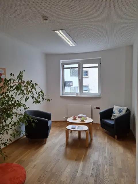 Frauenberatung in einem geschützten Rahmen wird in Imst und Landeck angeboten. | Foto: Frauenberatung