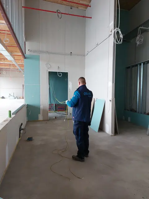 Bauprojekt vor der Fertigstellung: Die neue Messehalle 22 in Wels konnte nun zum ersten Mal besichtigt werden. | Foto: Messe Wels