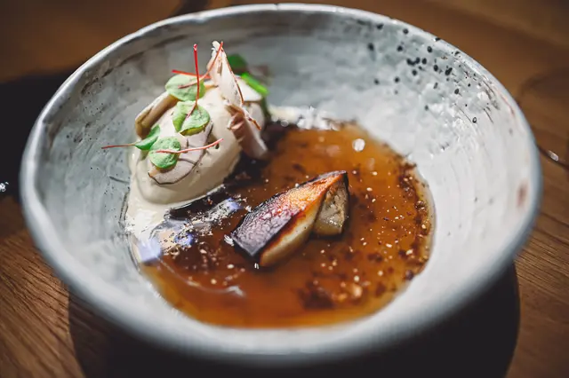 Steinpilz-Pumpernickel-Blutampfer | Foto: Julia Zeitler