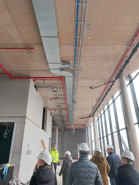 Bauprojekt vor der Fertigstellung: Die neue Messehalle 22 in Wels konnte nun zum ersten Mal besichtigt werden.