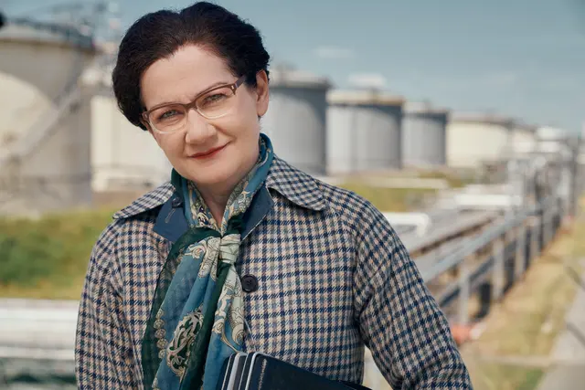 Die Schauspielerin Anita Zieher schlüpft im Liesinger Bezirksmuseum in die Rolle von Margarethe Ottillinger. Eine außergewöhnliche Frau, die die wirtschaftlichen Geschicke Österreichs des 20. Jahrhunderts mitgeprägt hat. | Foto: Nela-Valentina Pichl