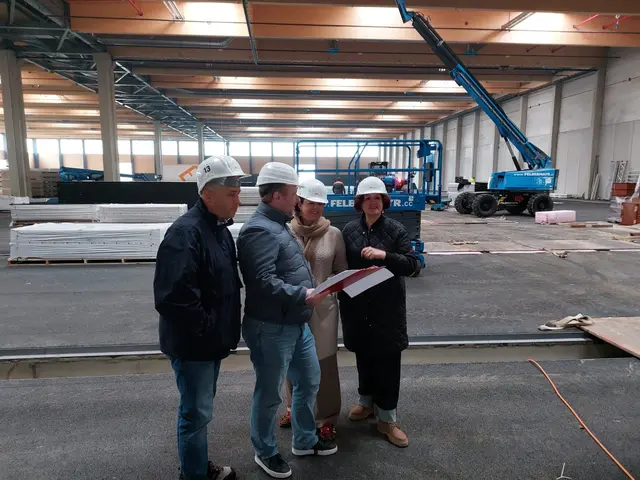 Bauprojekt vor der Fertigstellung: Die neue Messehalle 22 in Wels konnte nun zum ersten Mal besichtigt werden.