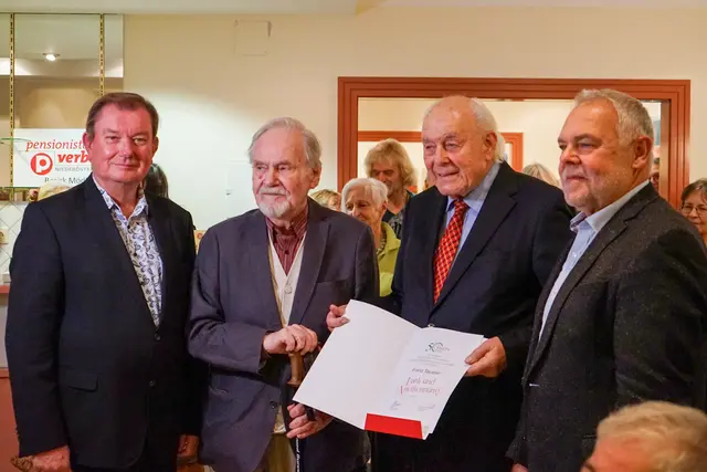Herbert Janschka, Franz Täubler vom PVÖ, Vösendorfs Alt-Bgm. und Kreativ-Plus Obmann Meinhard Kronister sowie Wr. Neudorfs Alt-Bgm. Christian Wöhrleitner. | Foto: Marktgemeinde Wiener Neudorf