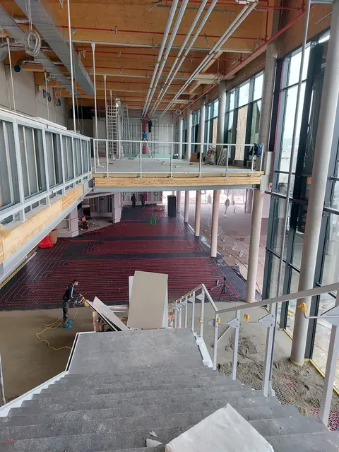 Bauprojekt vor der Fertigstellung: Die neue Messehalle 22 in Wels konnte nun zum ersten Mal besichtigt werden. | Foto: Messe Wels