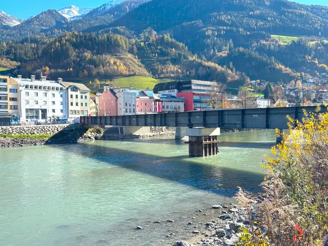 Am Montag 1. Dezember wird die Steinbrücke gesperrt, am 2. Dezember erfolgen die Vorbereitungsarbeiten für den Rückbau. | Foto: Foto: Walpoth