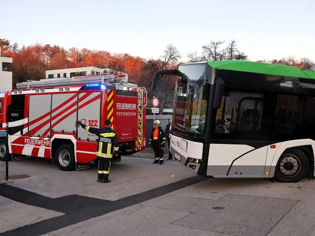 Feuerwehr und Polizei eilten zur Hilfe. | Foto: ASB Markus Hackl