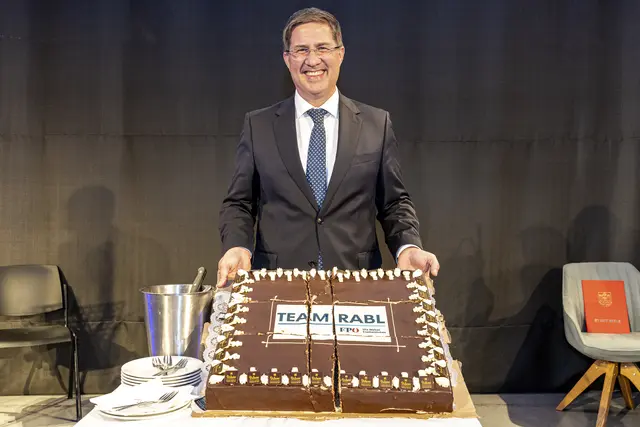 Große Jubiläumsfeier in den Welser Minoriten: Andreas Rabl ließ sich für ein Jahrzehnt Bürgermeisteramt gebührend feiern. | Foto: Fraccaroli