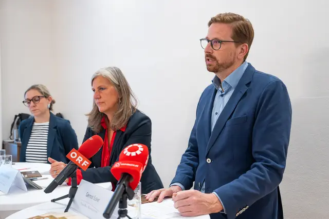 Nicole Meisner, Johanna Reithner und Gernot Ecker (v.l.) berichteten, dass die Zahl der Wohnungslosen steigt. | Foto: Valentina Marinelić/MeinBezirk