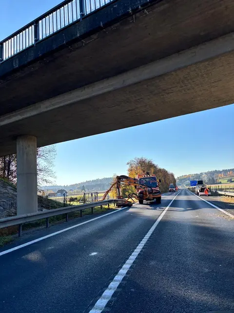 Zahlreiche Mäh- und Instandsetzungsarbeiten standen an der Tagesordnung. | Foto: Asfinag