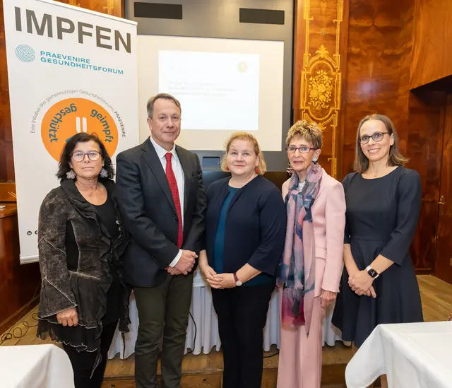 Birgit Gerstorfer, Robert Müllegger, Korinna Schumann, Ingrid Korosec, Maria Paulke-Korinek (v. l.).
 | Foto: Praevenire/APA-Fotoservice/Juhasz
