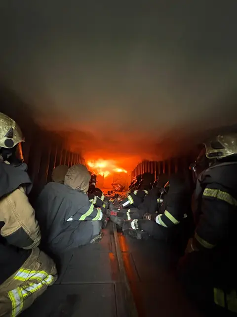 Praktischer Teil: Wie sich ein Brand entwickelt. | Foto: ffmoedling.at