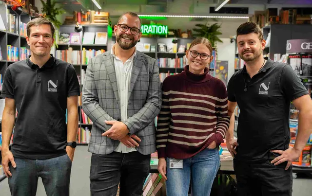 Das Team der Buchhandlung Neugebauer: Simon Freudenthaler, Kevin Coder, Alexandra Aberer, Daniel Rechberger (v.l.n.r.).