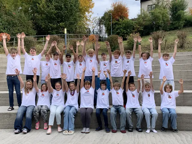 Im Werkunterricht bedruckten die Schülerinnen und Schüler im Werkunterricht eigene T-Shirts. | Foto: digiMS 2 Bad Goisern