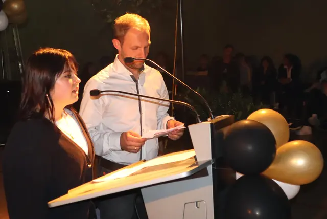 Robert Doppler und Christina Hochleitner bei ihrem Mundartgedicht | Foto: Gerhard Langmann