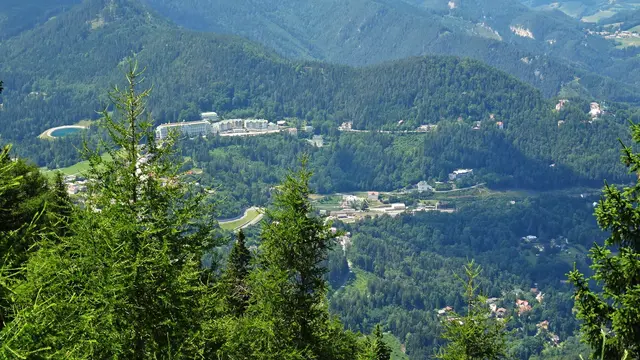 Kurort Semmering - Löschteich, Hotel Panhans | Foto: © Silvia Plischek