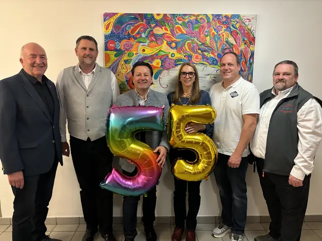 Leopold Kapeller, Christian Kauer, Andreas Hitz, Tatjana Lanc, Rupert Riel und Manfred Muster (v.l.) | Foto: Daniel Schmidt